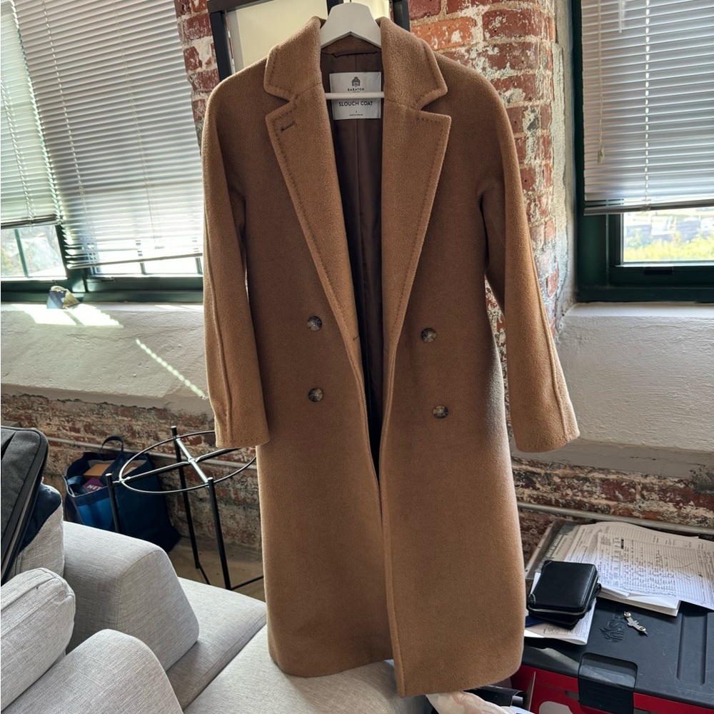 Aritzia Babaton The Slouch Coat Camel Size 1